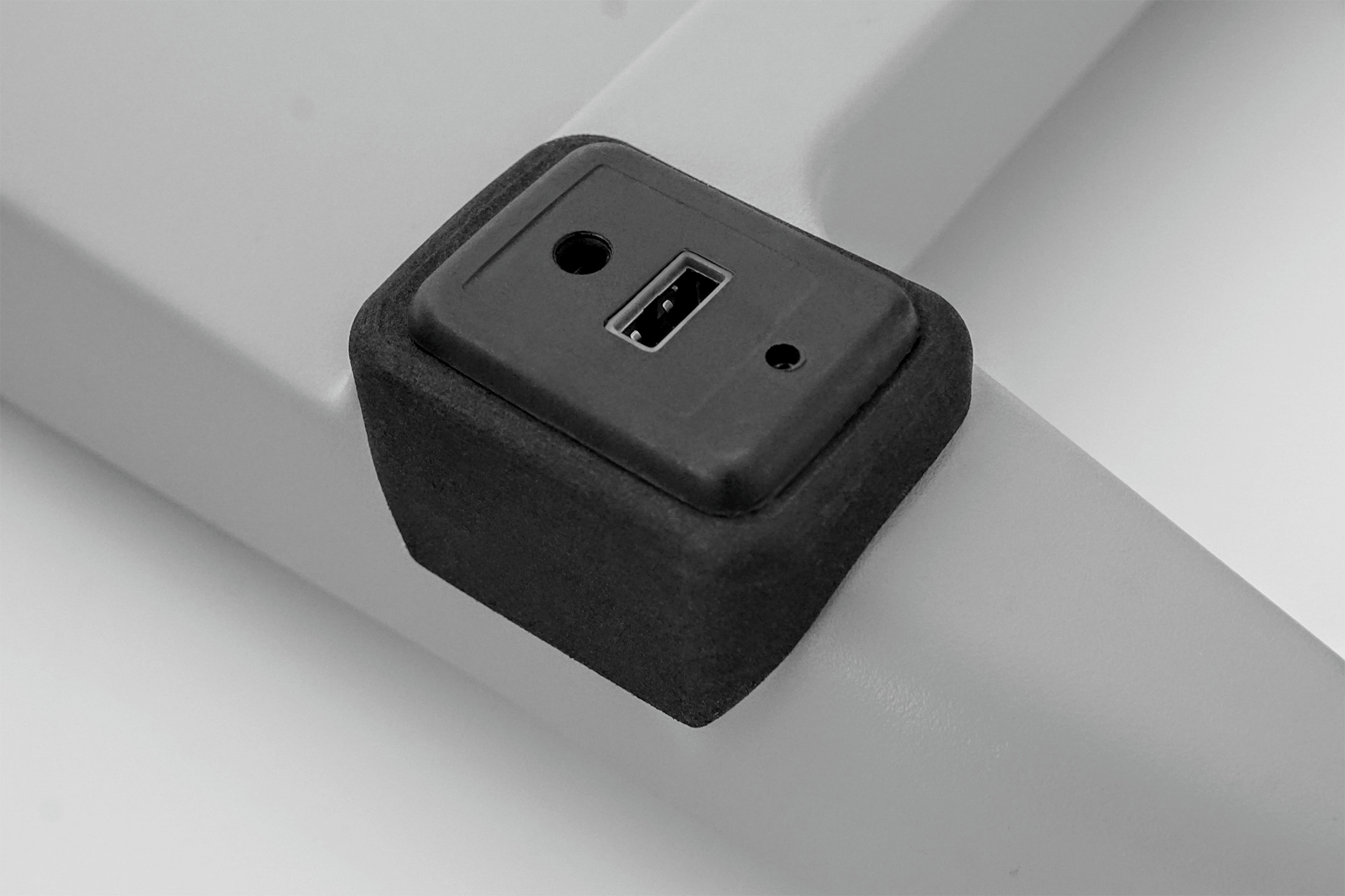 Stirling-Dynamics-USB-Port-04