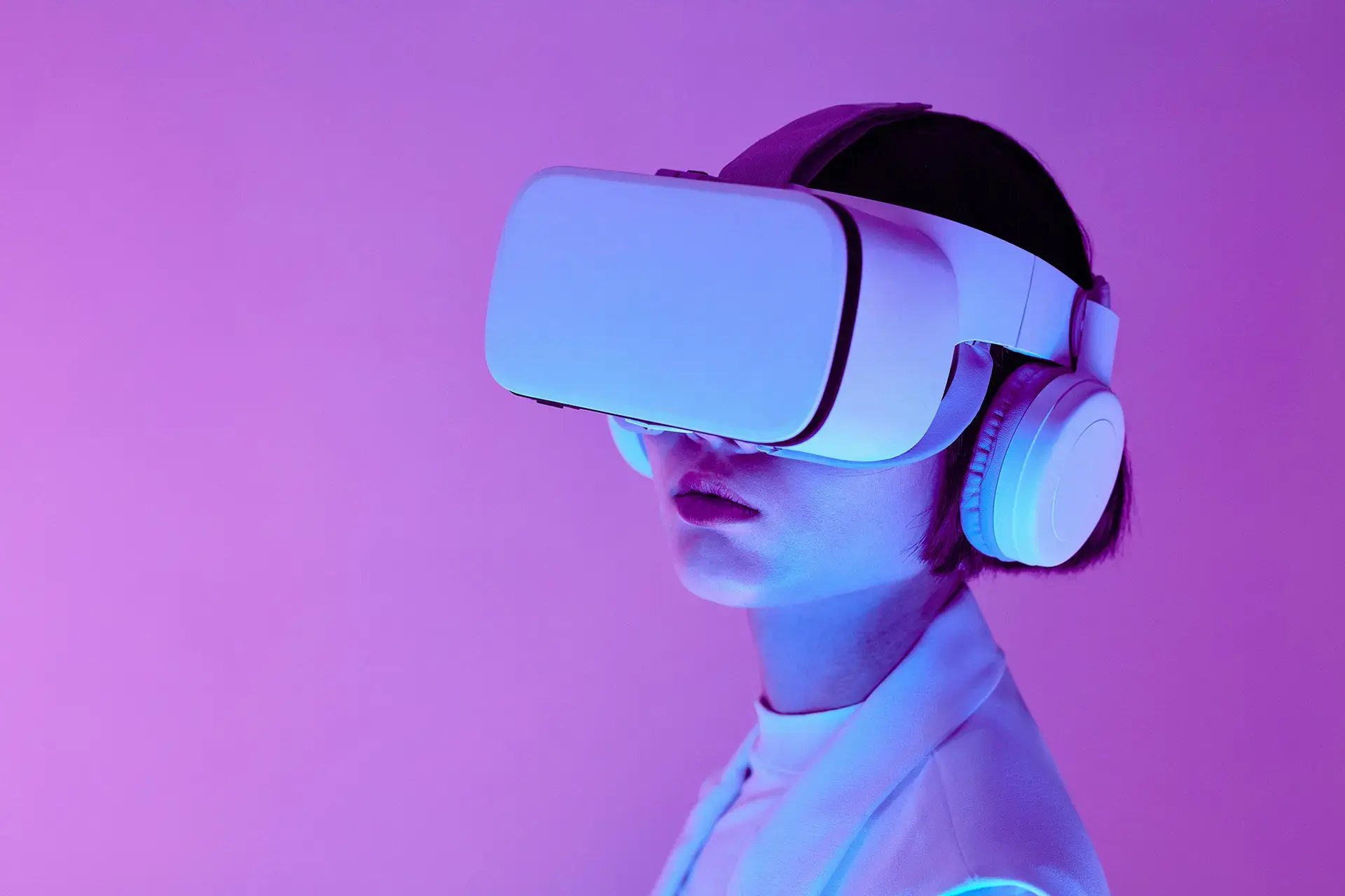Stirling-Dynamics-Virtual-Reality-Headset-Training-and-Simulation